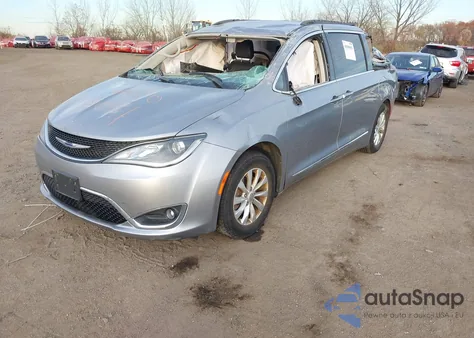 2019 Chrysler Pacifica Touring L from USA, damaged, VIN 2C4RC1BG5KR705643